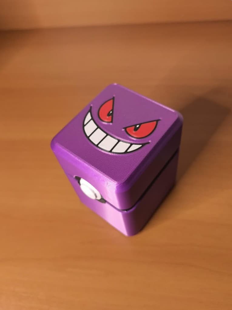 Pokémon Deck Box Gengar - 100 Cartas com Sleeves