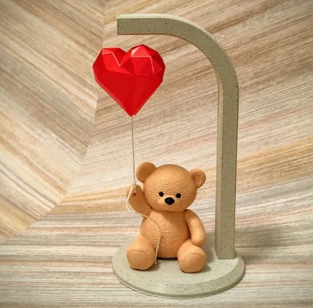 Urso de Pelúcia de Dia dos Namorados com Coração Levitante